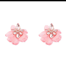 Load image into Gallery viewer, BOHO Layered Floral Earrings
